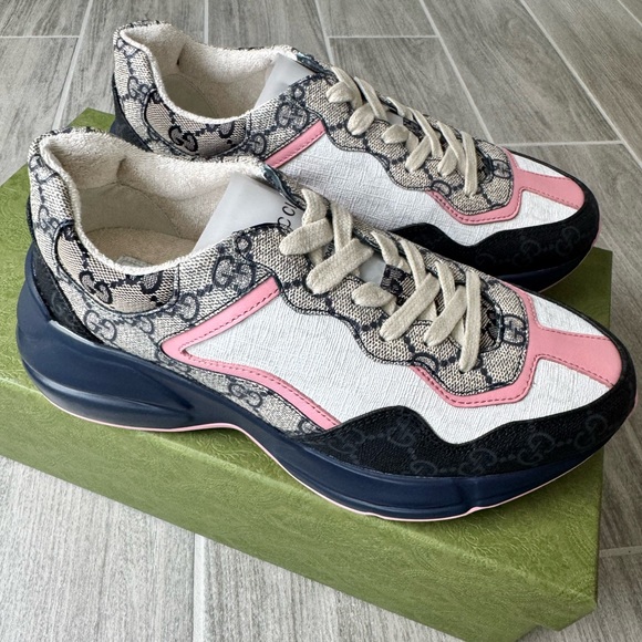 Gucci Supreme Pink and Blue Rhytons - Picture 1 of 5
